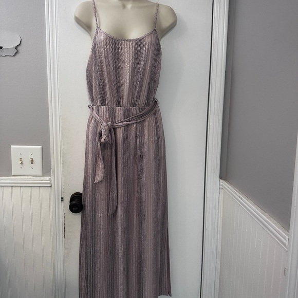 All in Favor Women’s Small Pink Rose Gold Metallic Ribbed Maxi Dress Belted - Picture 4 of 12